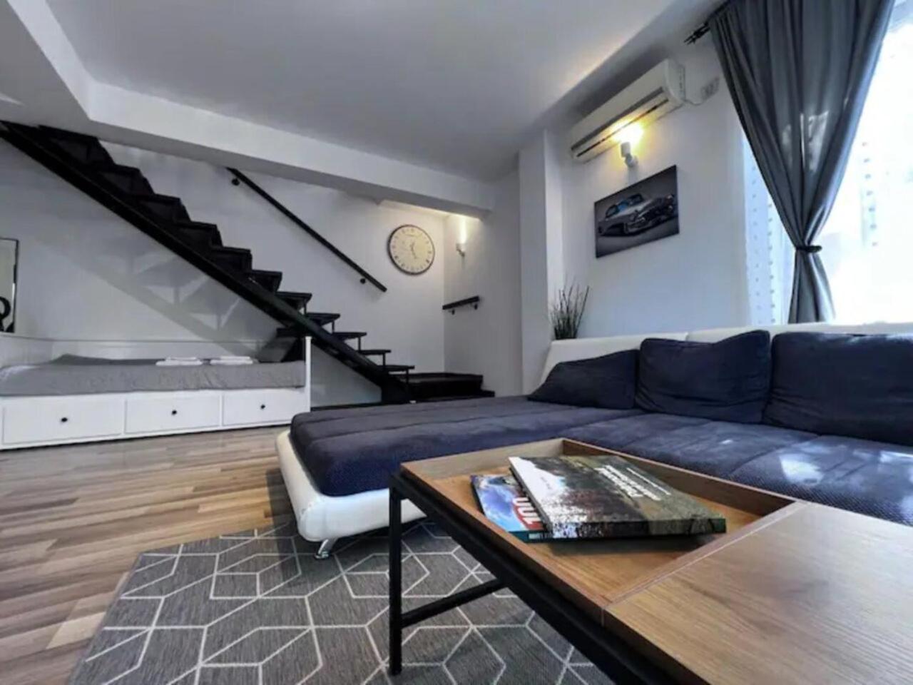 Vila Luminoasa Cu Curte Privata Bukurešť Exteriér fotografie